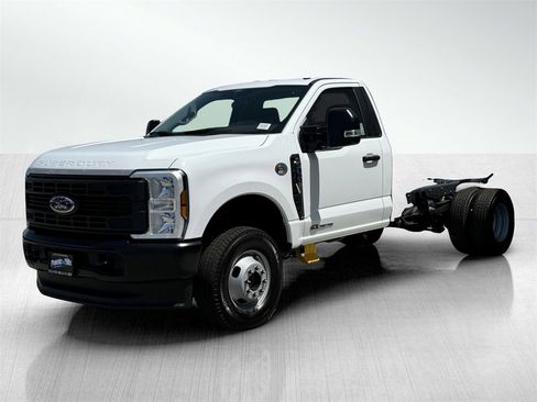 New 2024 Ford F350 XL image 2