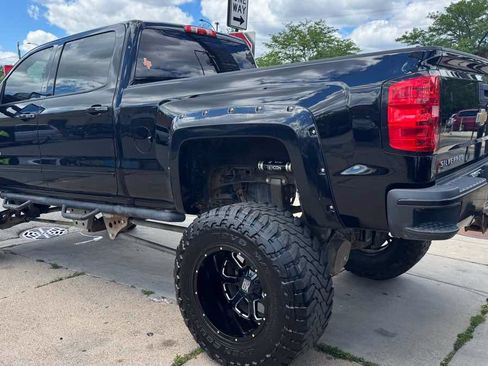 Used 2015 Chevrolet Silverado 2500 LT w/ LT Convenience Package AWD/4WD image 4