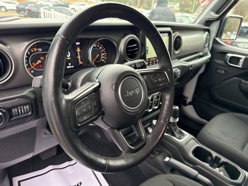 Used 2022 Jeep Gladiator Sport image 36