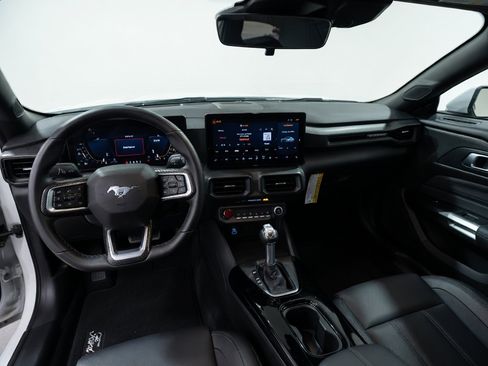 Used 2024 Ford Mustang Coupe RWD image 15