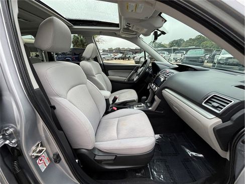 Used 2018 Subaru Forester 2.5i Premium image 36