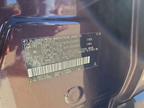 Used 2018 Toyota RAV4 Adventure image 37