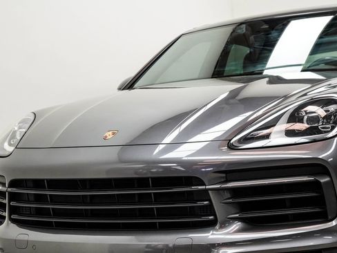 Used 2021 Porsche Cayenne S AWD/4WD image 2