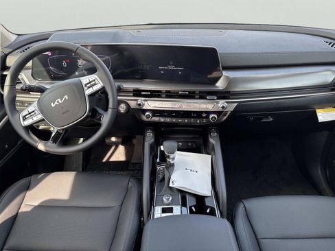 New 2025 Kia Telluride S image 16