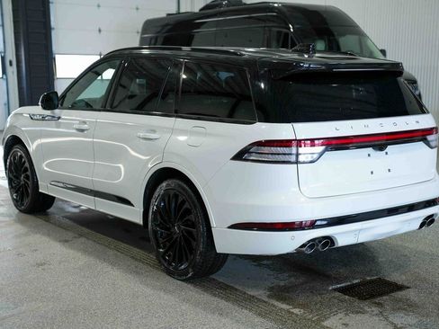 Used 2025 Lincoln Aviator Reserve w/ Jet Appearance Package image 7