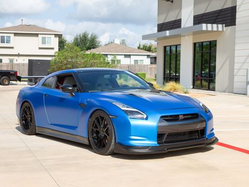 Used 2009 Nissan GT-R Premium AWD/4WD image 19