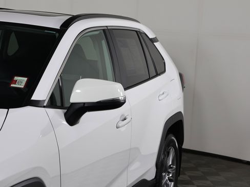 Used 2025 Toyota RAV4 XLE image 13