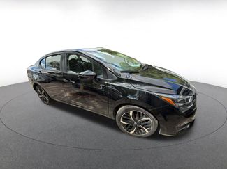 Used 2024 Nissan Versa SR video 2