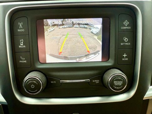 Used 2021 RAM 1500 Classic SLT image 38