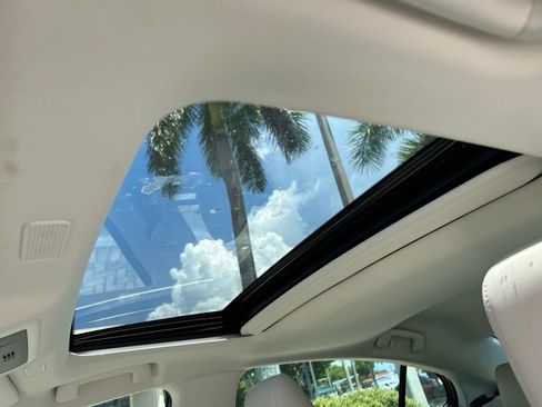 Certified 2025 Lexus ES 350 w/ Premium Package FWD image 15