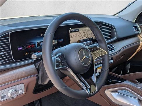 New 2026 Mercedes-Benz GLE 450 4MATIC image 3