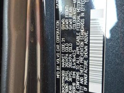 Used 2017 Volvo XC90 T5 Momentum w/ Vision Package FWD image 17