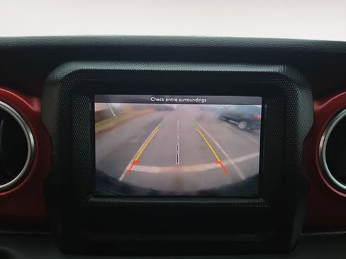 Used 2018 Jeep Wrangler Unlimited Rubicon w/ Safety Group image 23