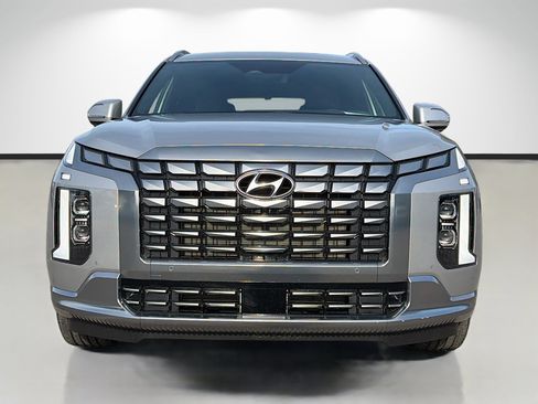 Used 2024 Hyundai Palisade Calligraphy image 8