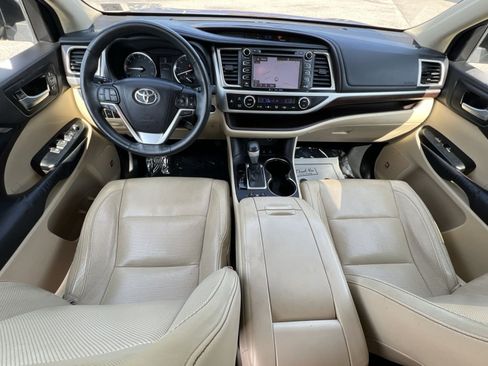 Used 2016 Toyota Highlander Limited Platinum AWD/4WD image 20