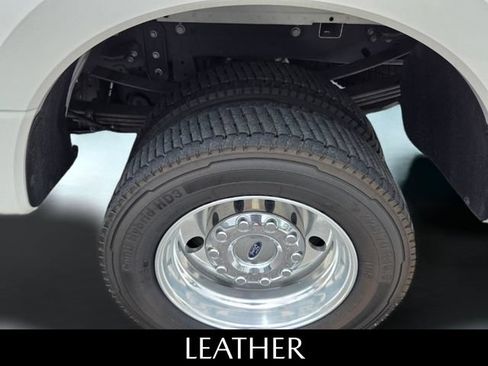 Used 2022 Ford F450 Limited w/ FX4 Off-Road Package AWD/4WD image 9