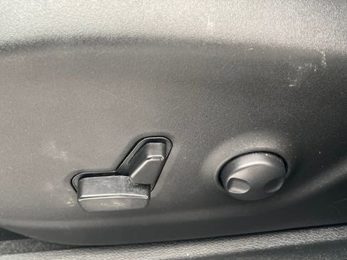 Used 2023 Jeep Cherokee Altitude Lux image 19