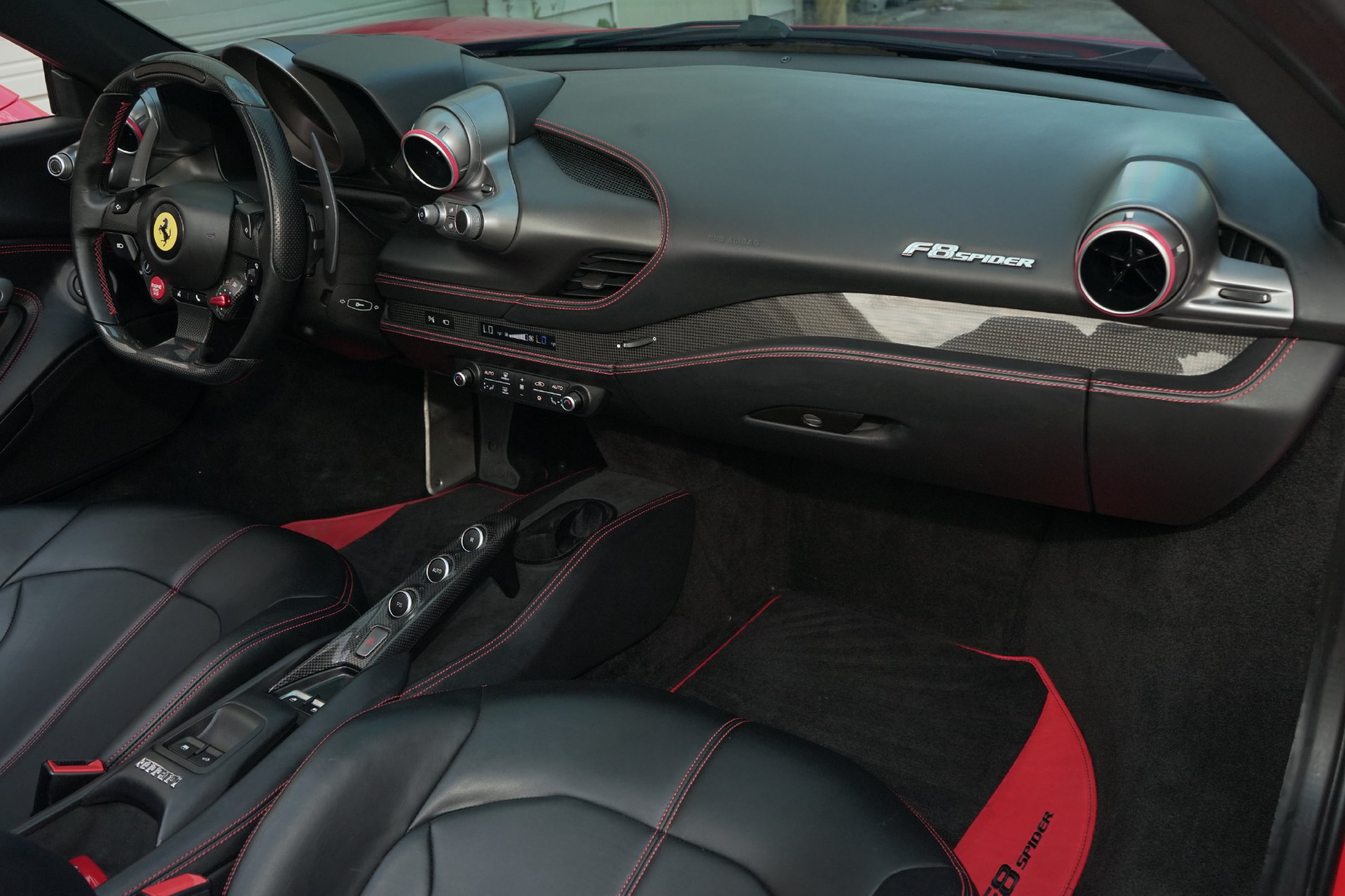 Used 2021 Ferrari F8 Tributo RWD image 17