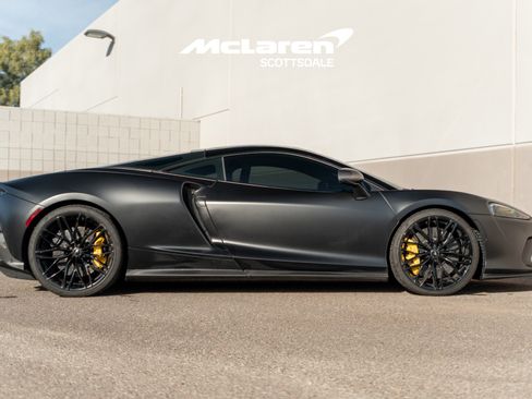 Used 2023 McLaren GT RWD image 8