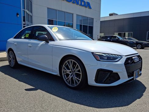 Used 2021 Audi S4 Premium Plus w/ Premium Plus Package AWD/4WD image 3