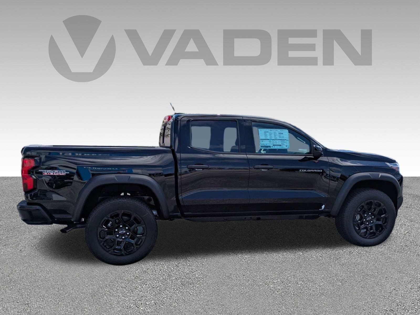 New 2026 Chevrolet Colorado Trail Boss AWD/4WD image 22