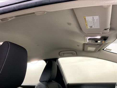 Used 2024 Toyota Corolla LE FWD image 29