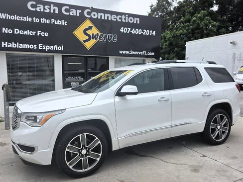 Used 2017 GMC Acadia Denali w/ Technology Package AWD/4WD image 10