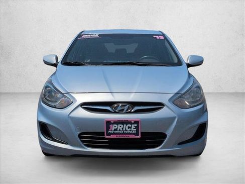 Used 2013 Hyundai Accent GS FWD image 2
