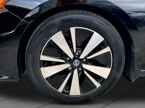 Used 2019 Nissan Altima 2.5 SL FWD image 9