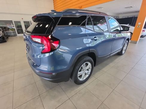 Used 2024 GMC Terrain SLE w/ Driver Convenience Package AWD/4WD image 7