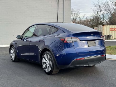 Used 2021 Tesla Model Y Long Range image 23