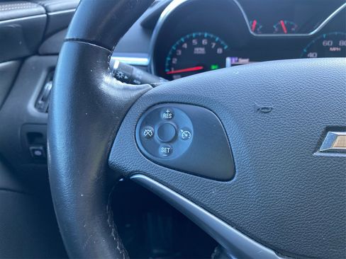 Used 2019 Chevrolet Impala LT image 34