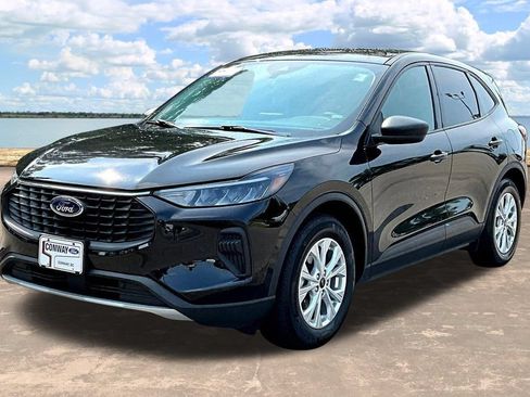 Certified 2025 Ford Escape Active FWD image 4
