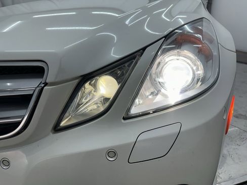 Used 2011 Mercedes-Benz E 550 Cabriolet image 28