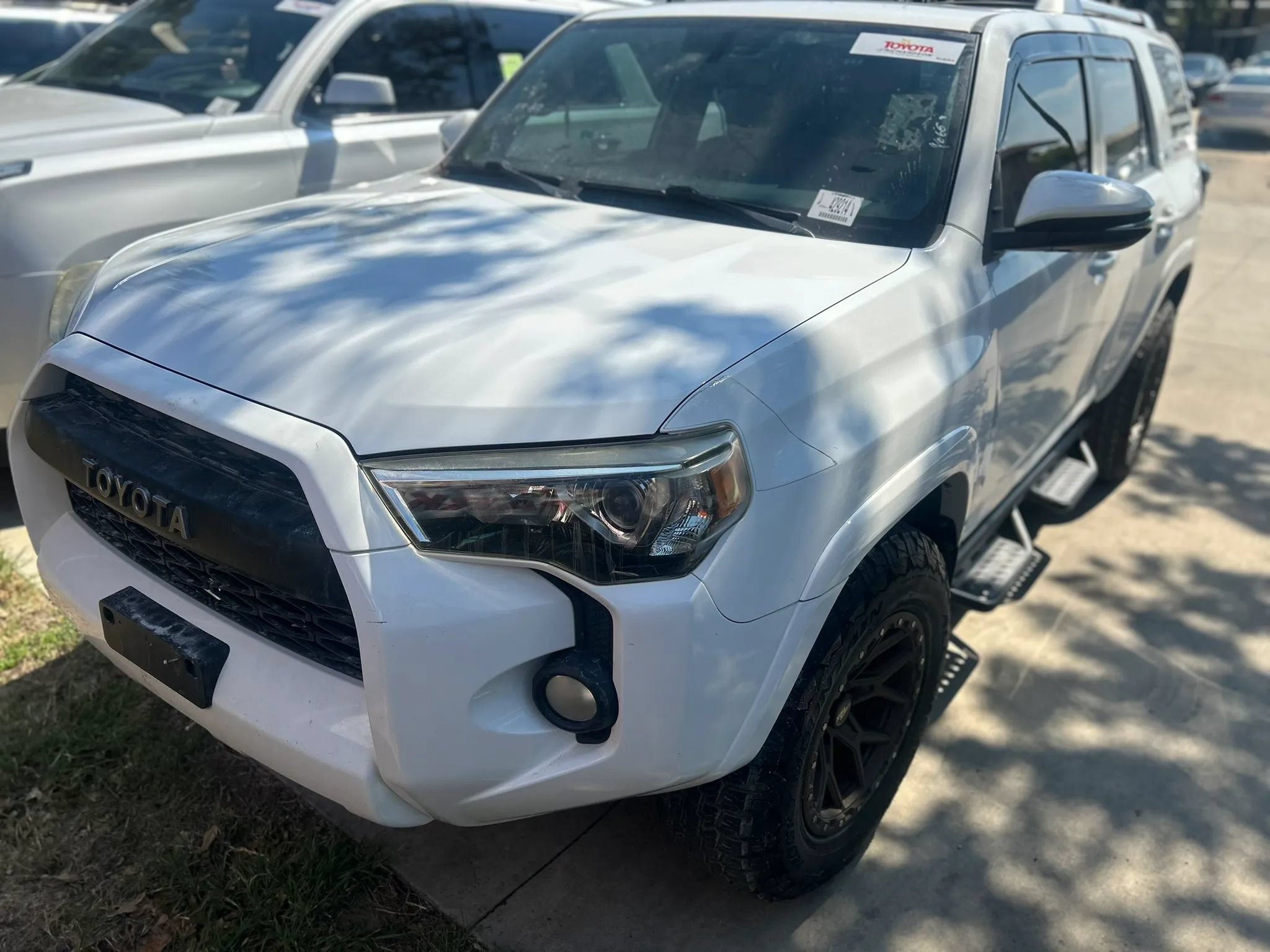 Used 2014 Toyota 4Runner SR5 Premium RWD image 2