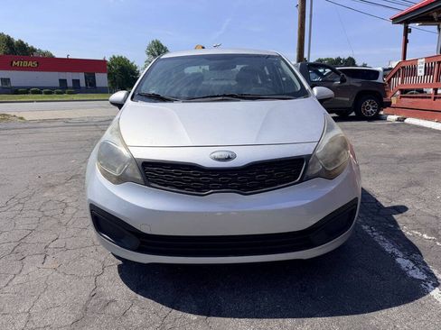 Used 2013 Kia Rio LX FWD image 2