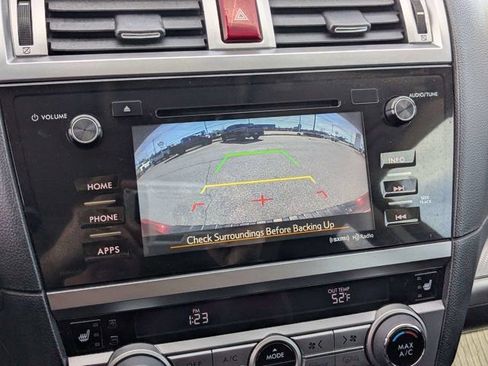 Used 2017 Subaru Outback 2.5i Premium image 22