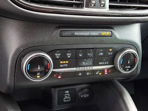 Used 2024 Ford Escape ST-Line AWD/4WD image 16