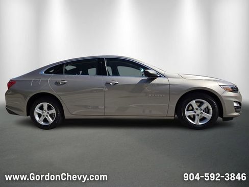 Used 2025 Chevrolet Malibu LT FWD image 7