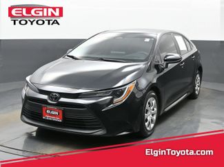 Used 2023 Toyota Corolla LE video 1