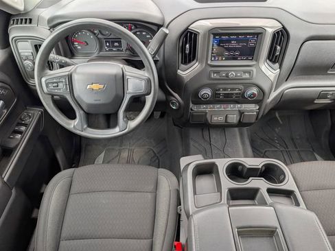 Used 2025 Chevrolet Silverado 1500 Custom image 6