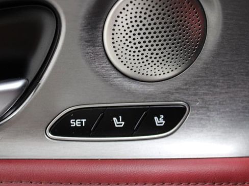 Used 2021 Kia Stinger GT2 image 10