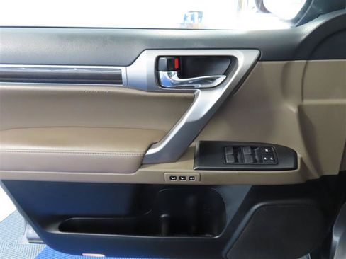 Used 2022 Lexus GX 460 Premium w/ Premium Plus Package AWD/4WD image 31