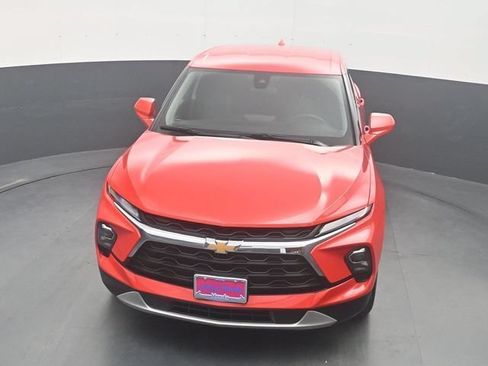 Used 2025 Chevrolet Blazer LT FWD image 19