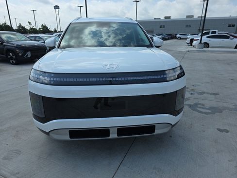 New 2026 Hyundai Ioniq 9 SEL image 8