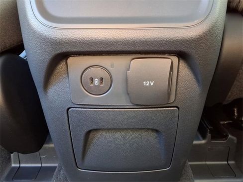 New 2026 Ford Explorer Active image 7