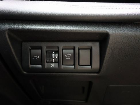 Used 2023 Subaru Outback Touring XT image 33