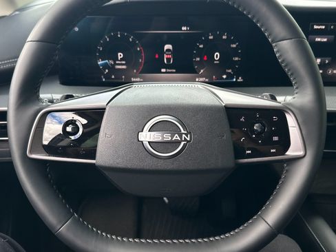 Used 2025 Nissan Murano SV AWD/4WD image 22