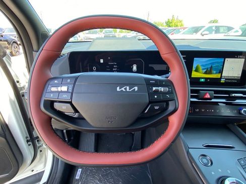 New 2026 Kia Sportage SX Prestige AWD/4WD image 16