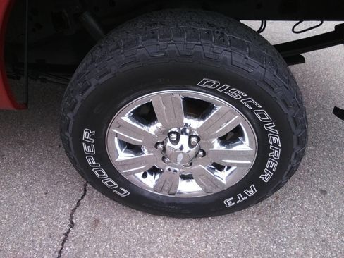 Used 2010 Ford F150 XLT image 10